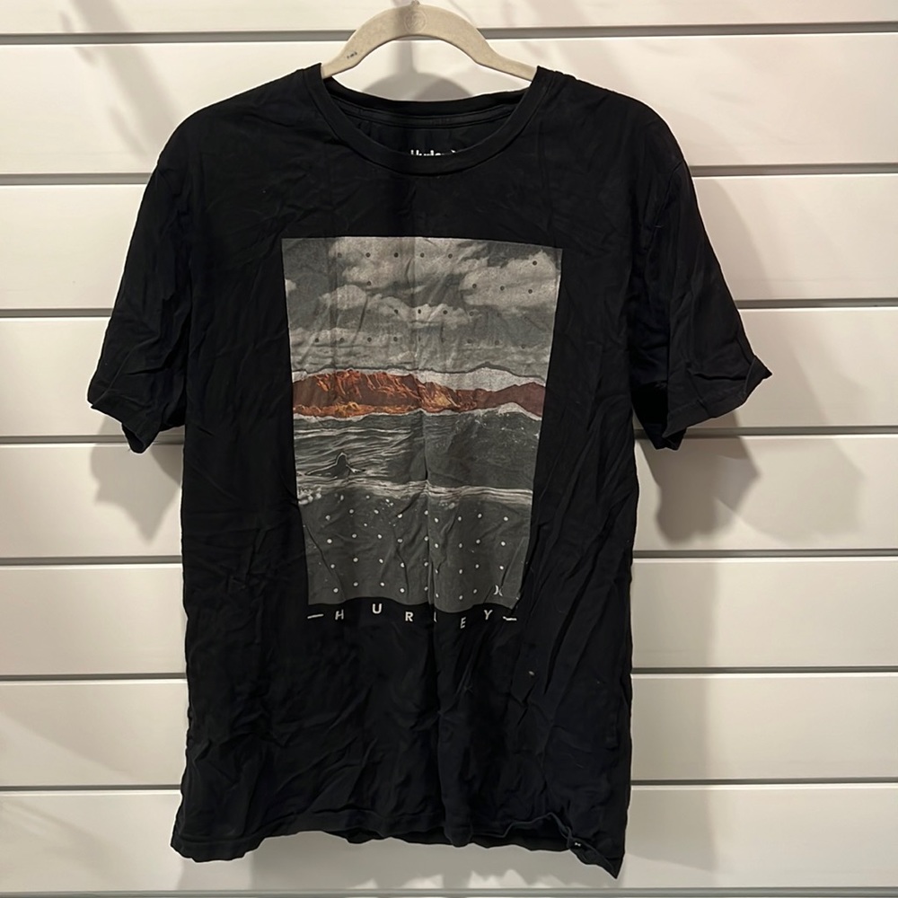 Men’s Hurley size M soft T shirt